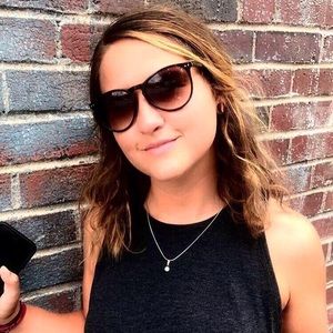 Meet your Posher, Kelsey